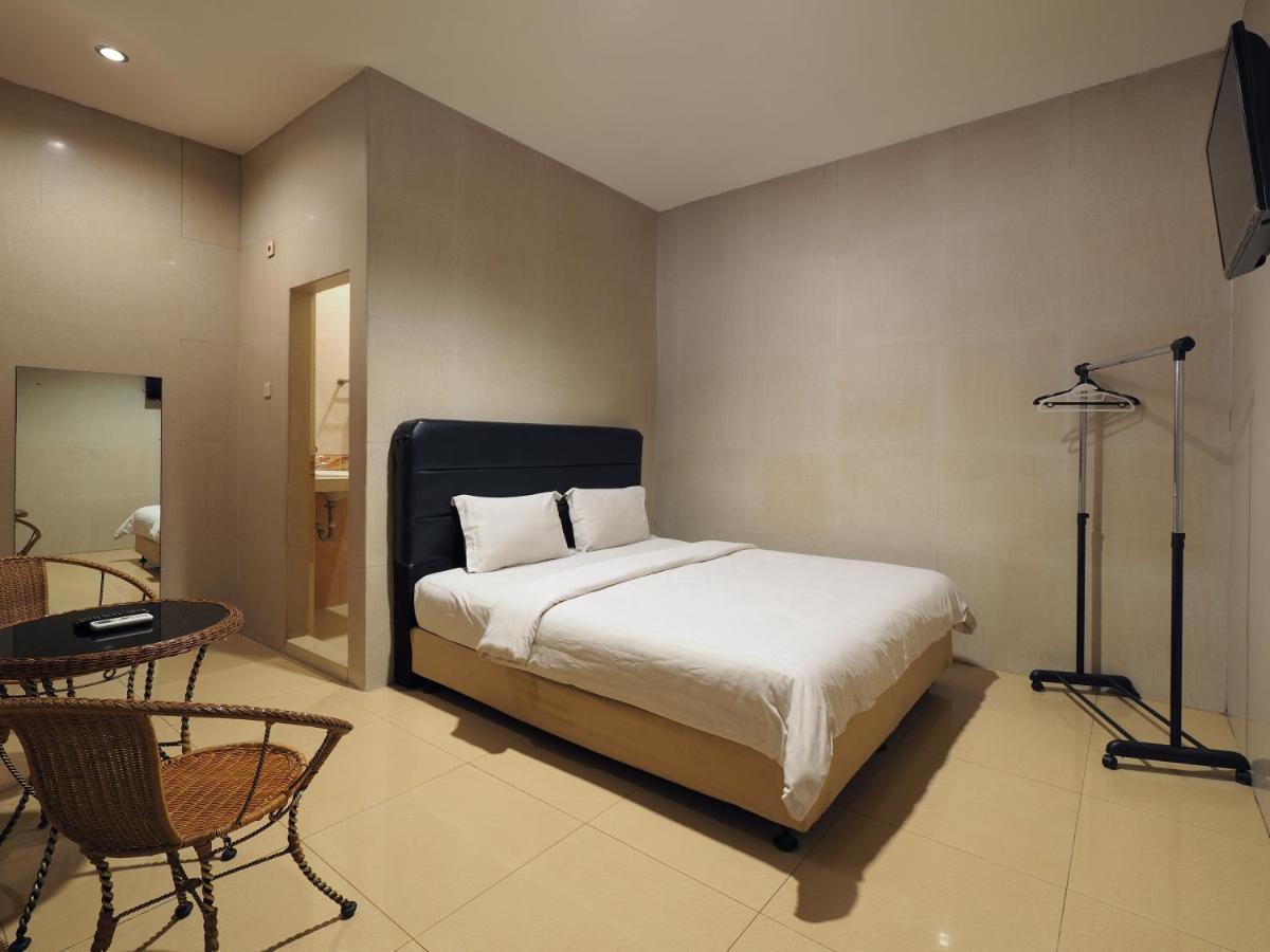 New Gentala Hotel Medan Luaran gambar