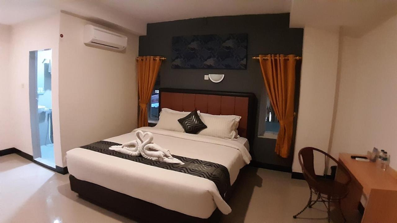 New Gentala Hotel Medan Luaran gambar