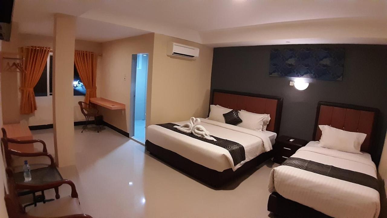 New Gentala Hotel Medan Luaran gambar